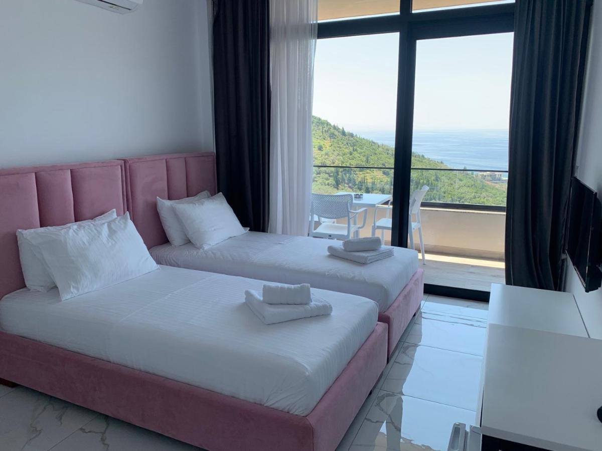 Wait 'N Sea Hotel Himarë Eksteriør billede